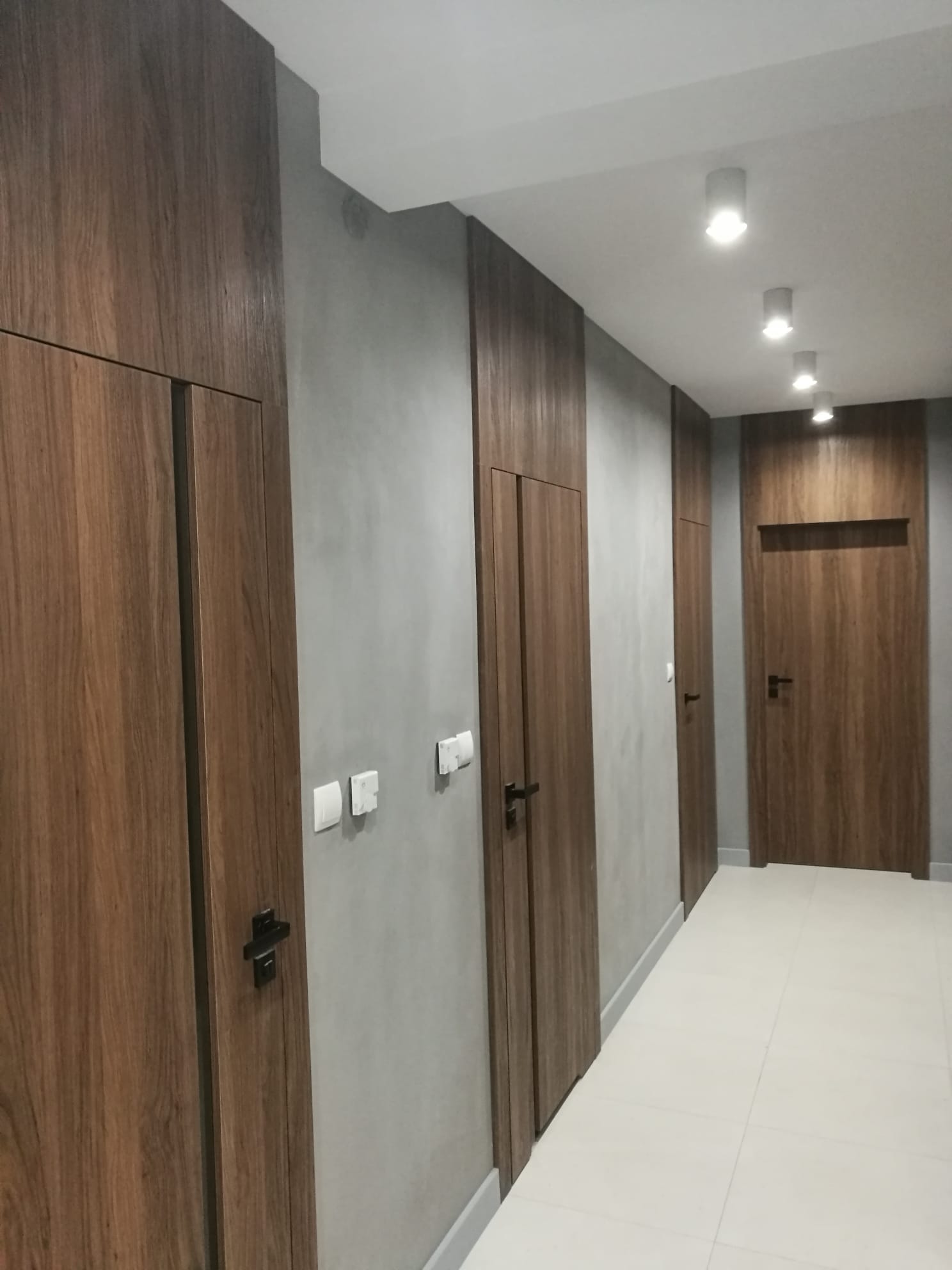 Nowoczesne mieszkanie po wykończeniu - AiM Remonty Śląsk