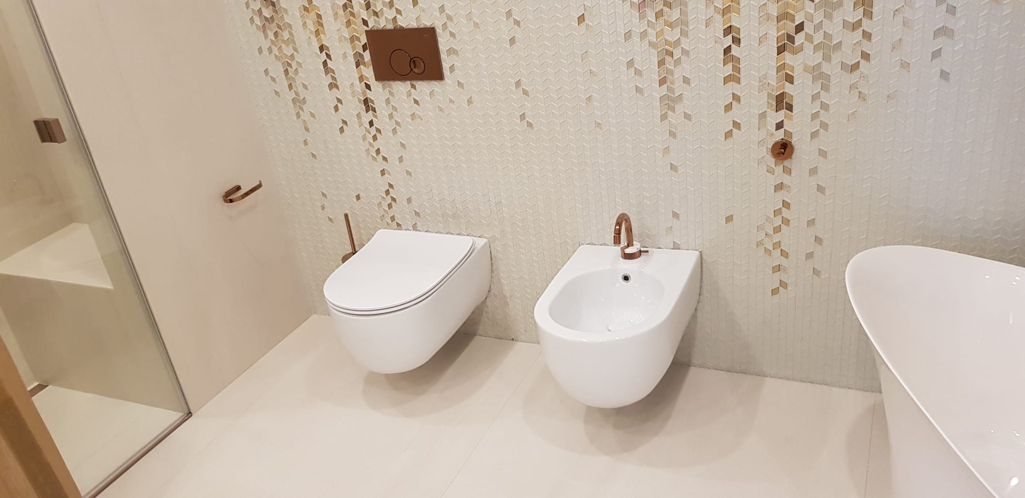 Remont łazienki z prysznicem - AiM Remonty